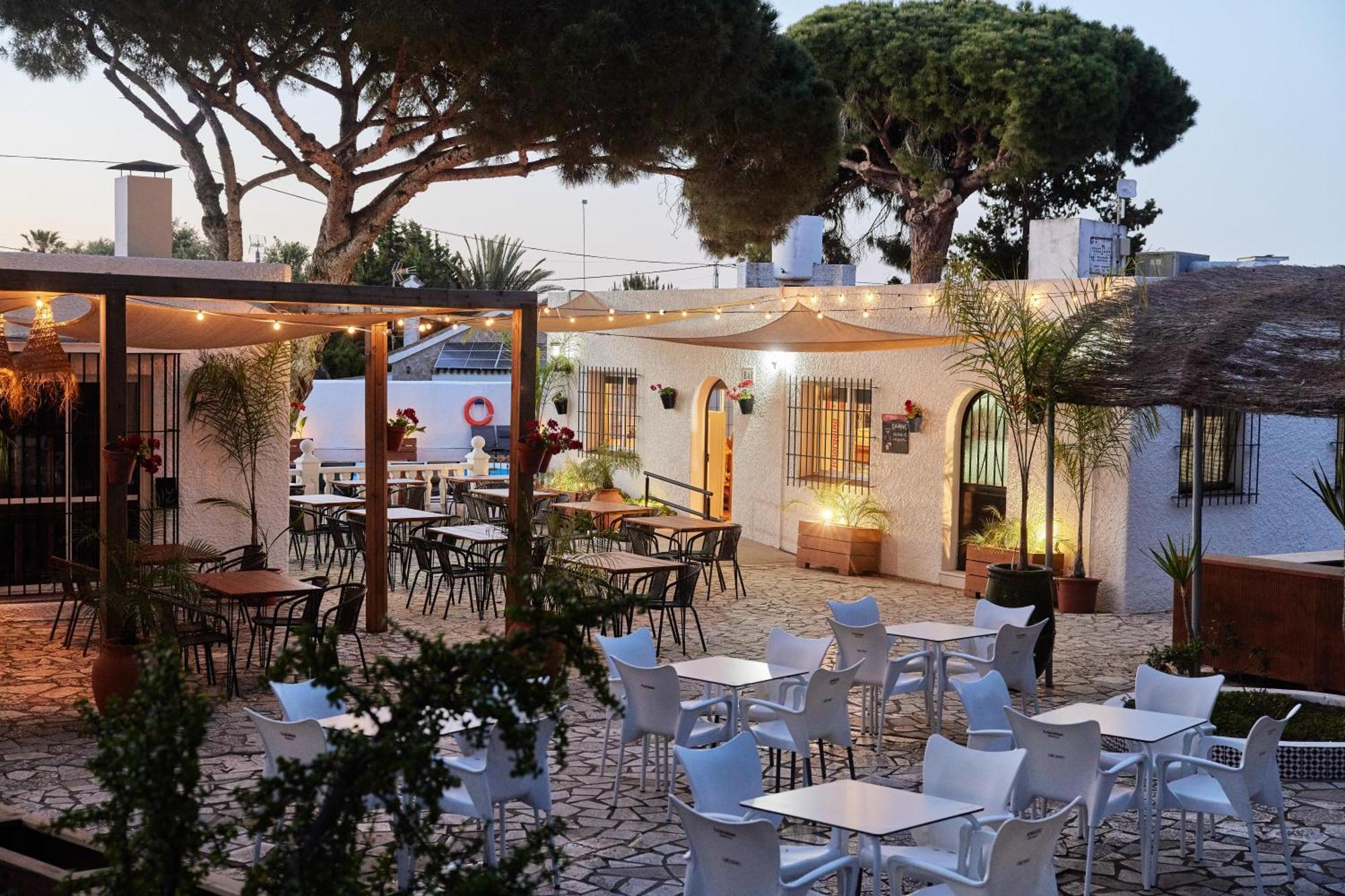 Taiga Conil Hotel Conil De La Frontera Buitenkant foto